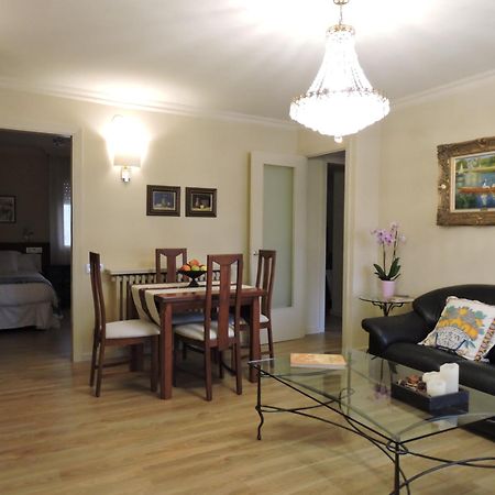 Apartament El Miracle Cardona Bagian luar foto