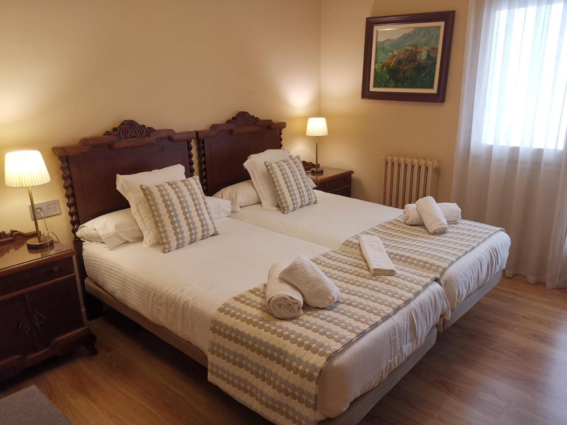 Apartament El Miracle Cardona Bagian luar foto